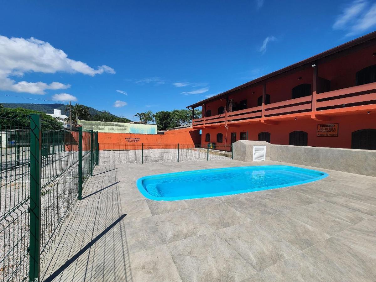 0001.03 - Maranduba - Apto - 2 Dormitorio - 8 Pessoas - 2 Quadras Do Mar - Piscina - Wi-Fi Ubatuba Eksteriør billede